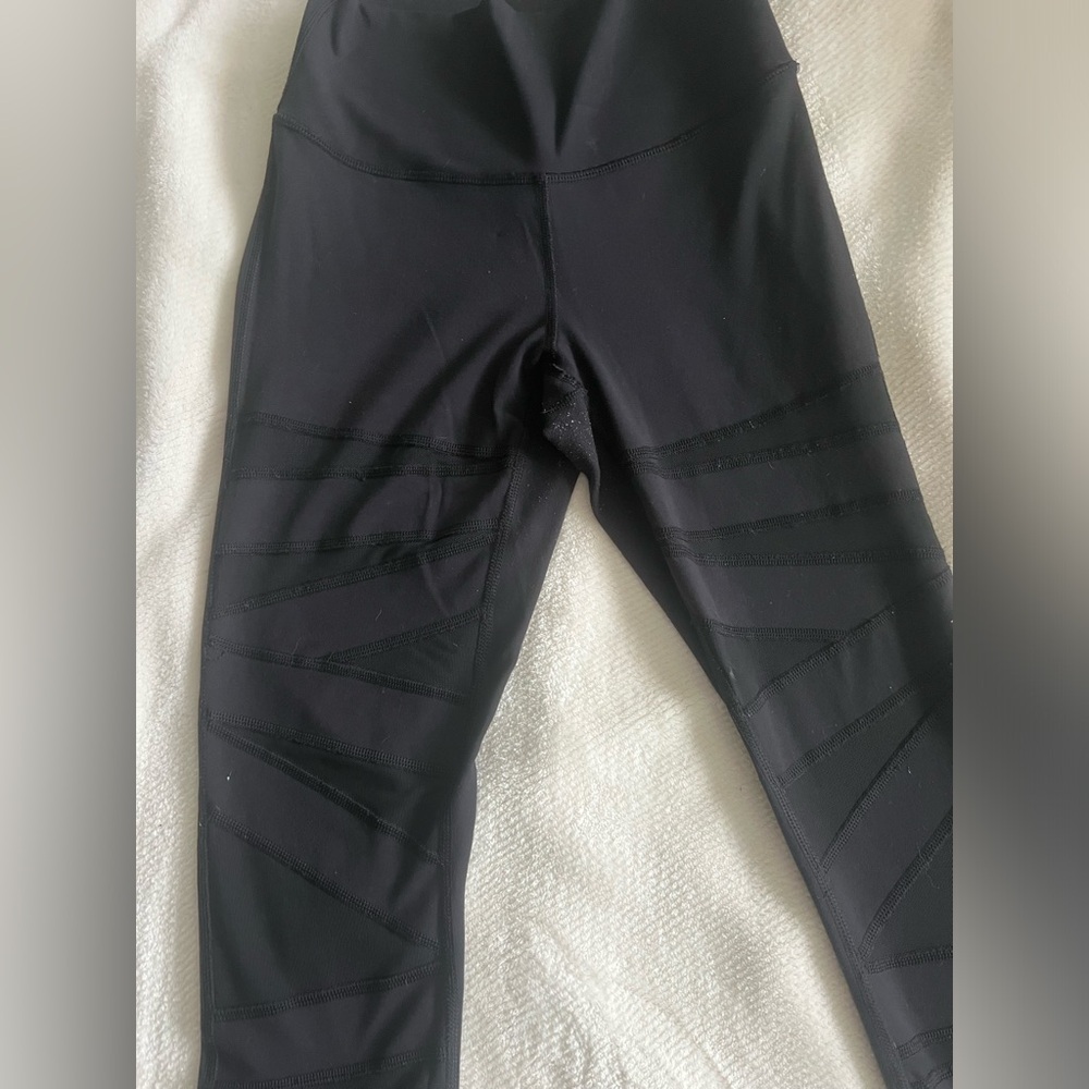 Lululemon Wunder Under Tech Mesh